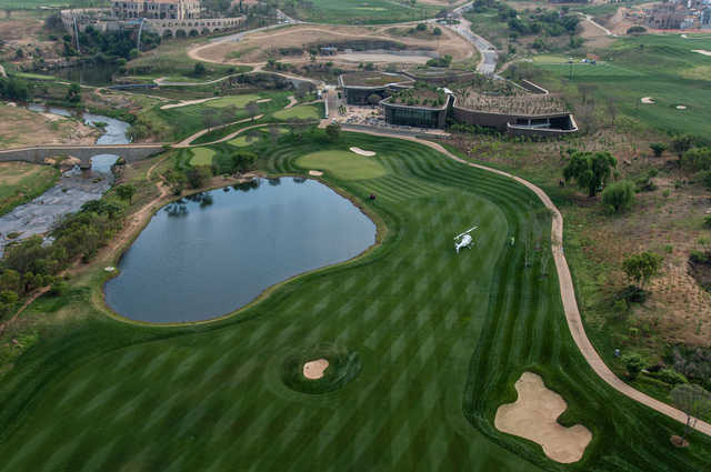 Steyn City Golf Course's 18th-hole.jpg